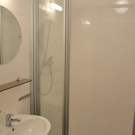 Garni Vinarska Szálloda Brünn (Brno)